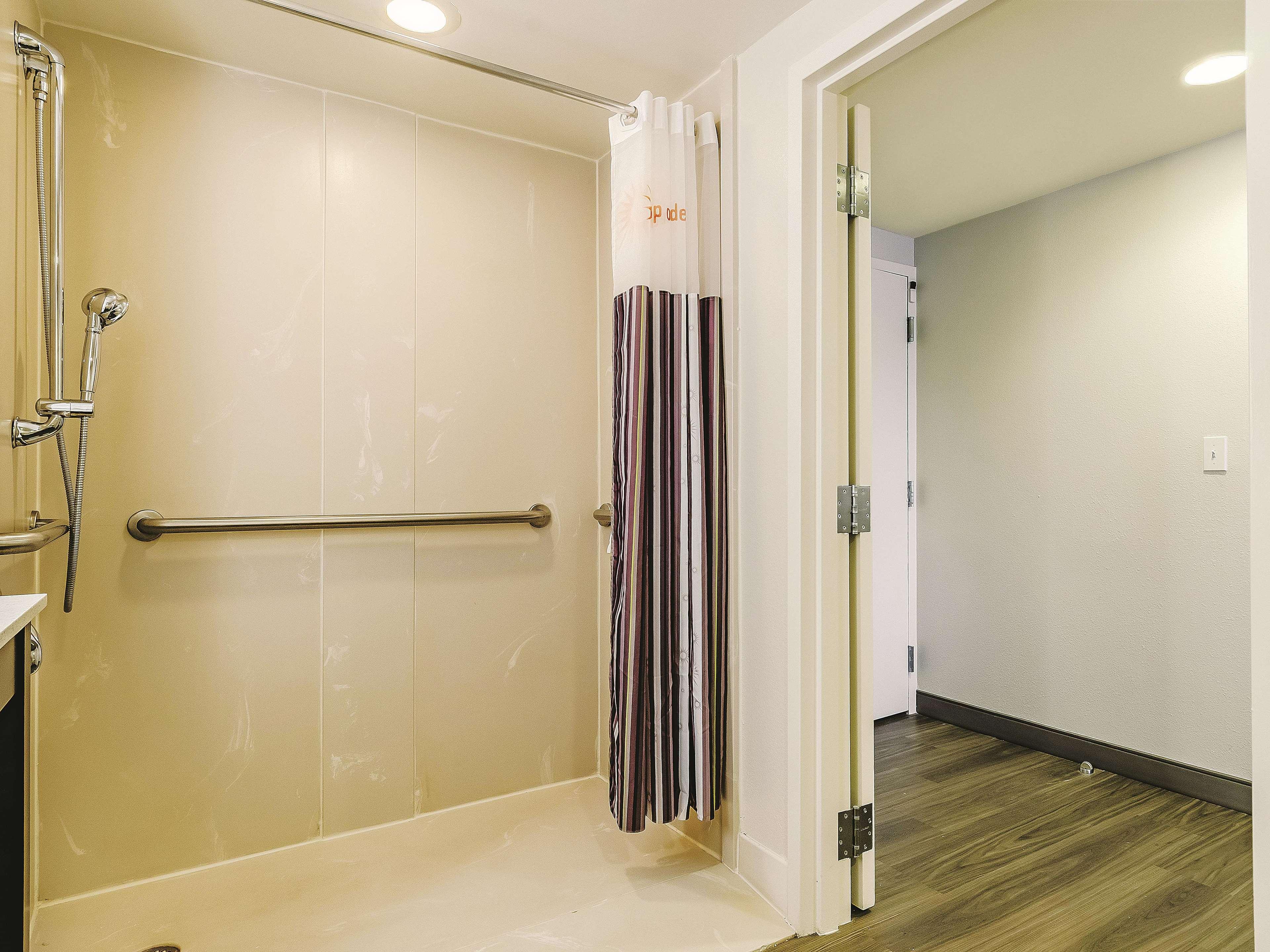 מלון La Quinta By Wyndham Warwick Providence Airport מראה חיצוני תמונה