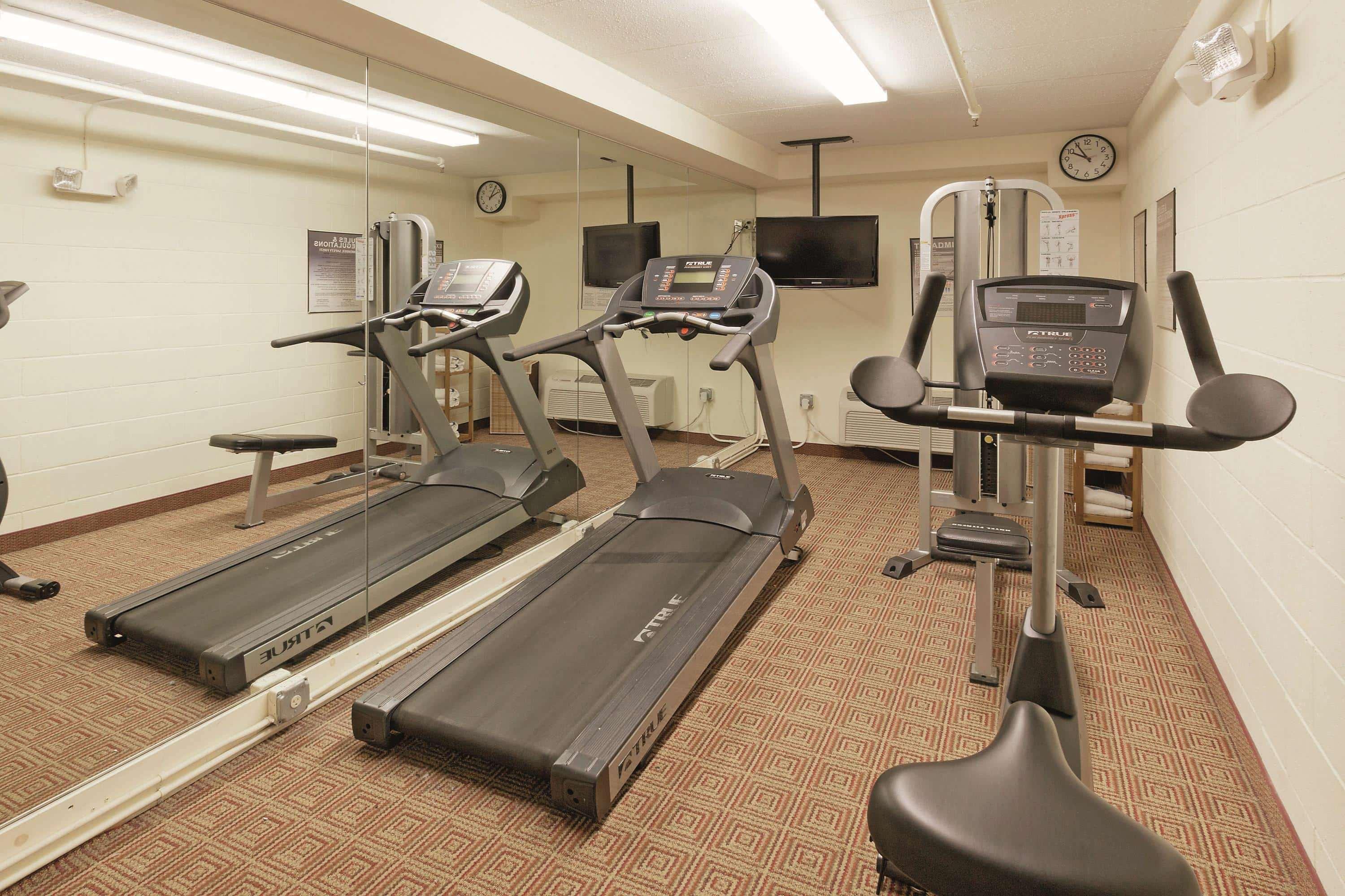 מלון La Quinta By Wyndham Warwick Providence Airport מראה חיצוני תמונה