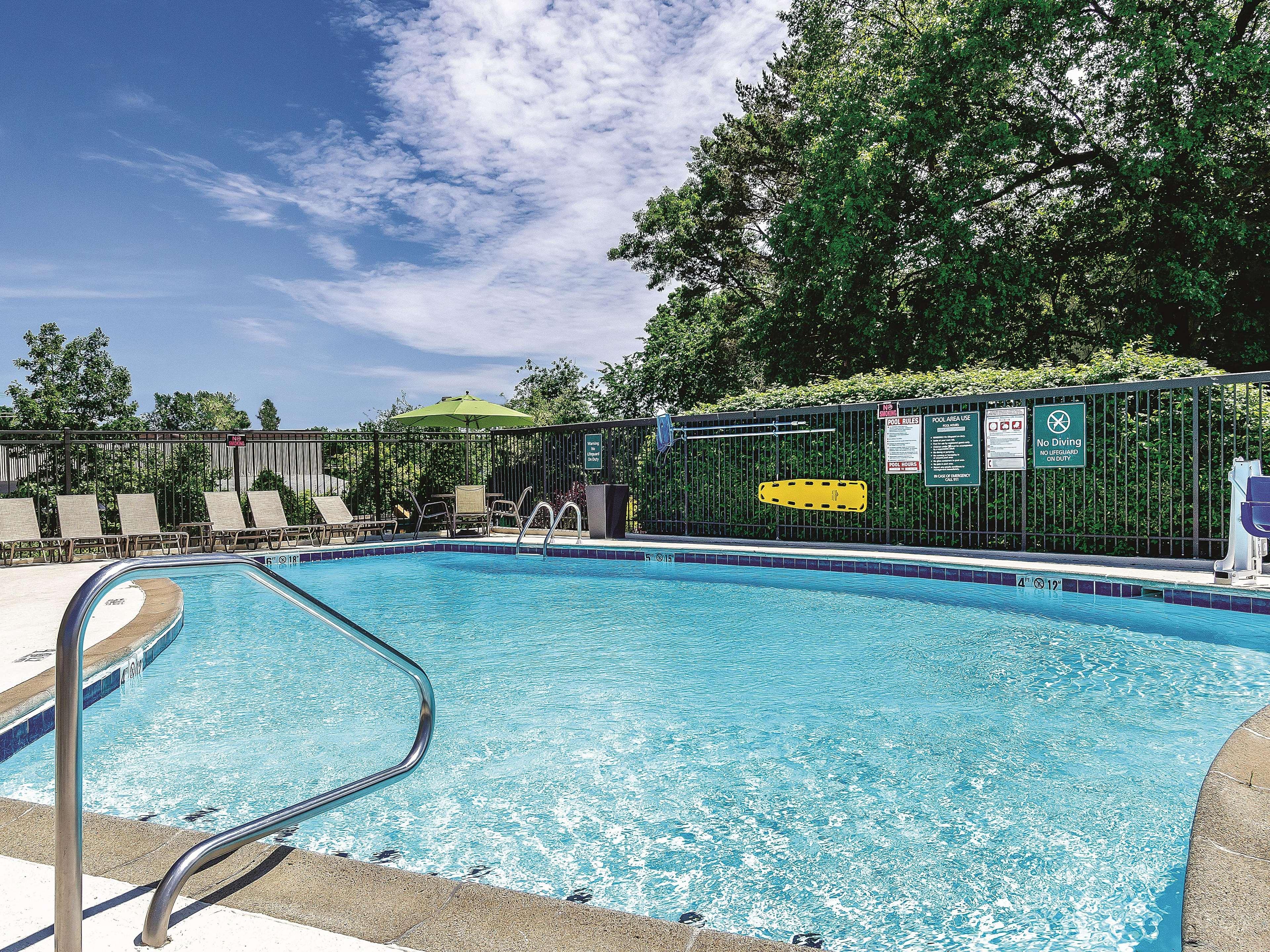מלון La Quinta By Wyndham Warwick Providence Airport מראה חיצוני תמונה