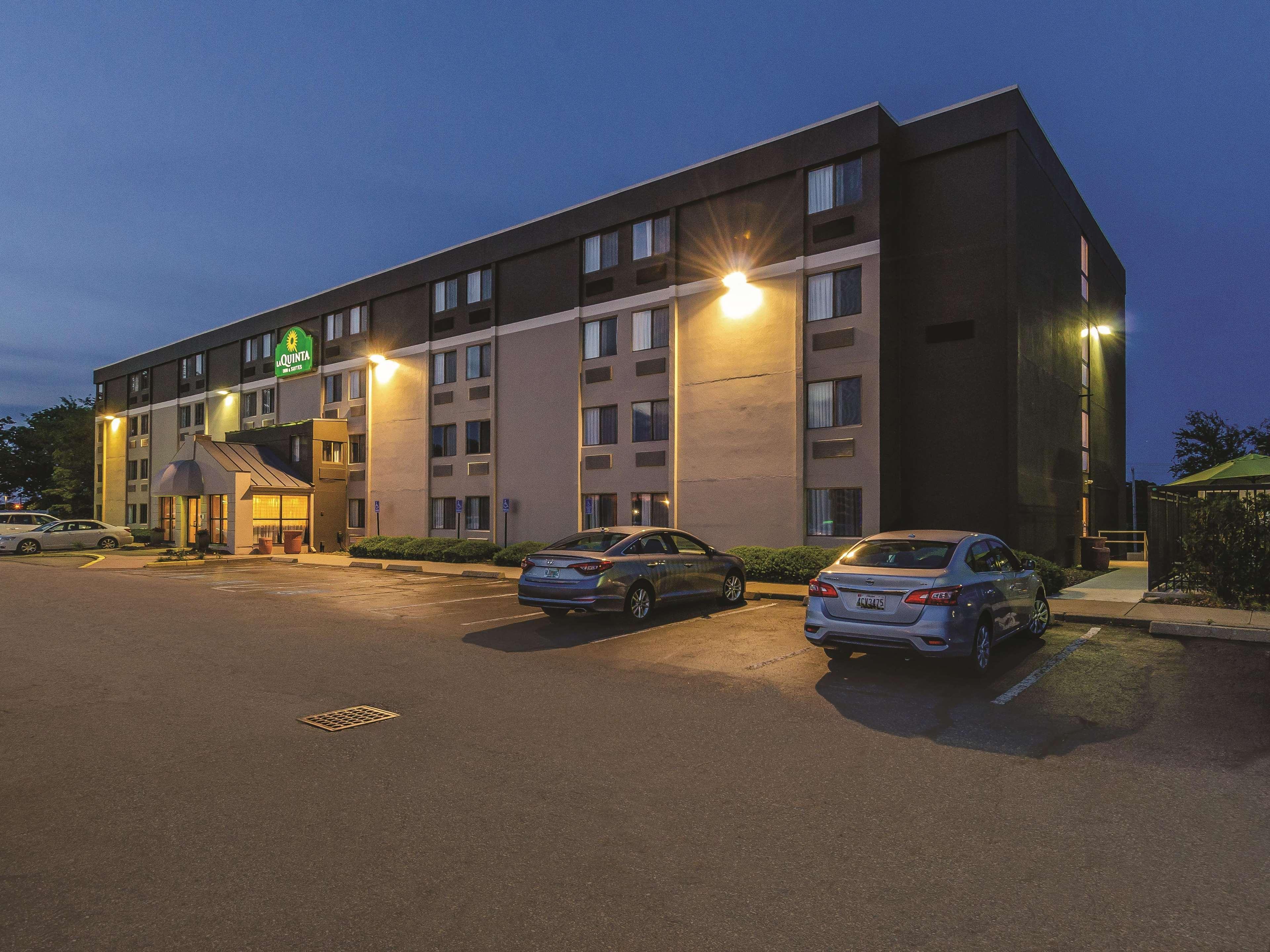 מלון La Quinta By Wyndham Warwick Providence Airport מראה חיצוני תמונה