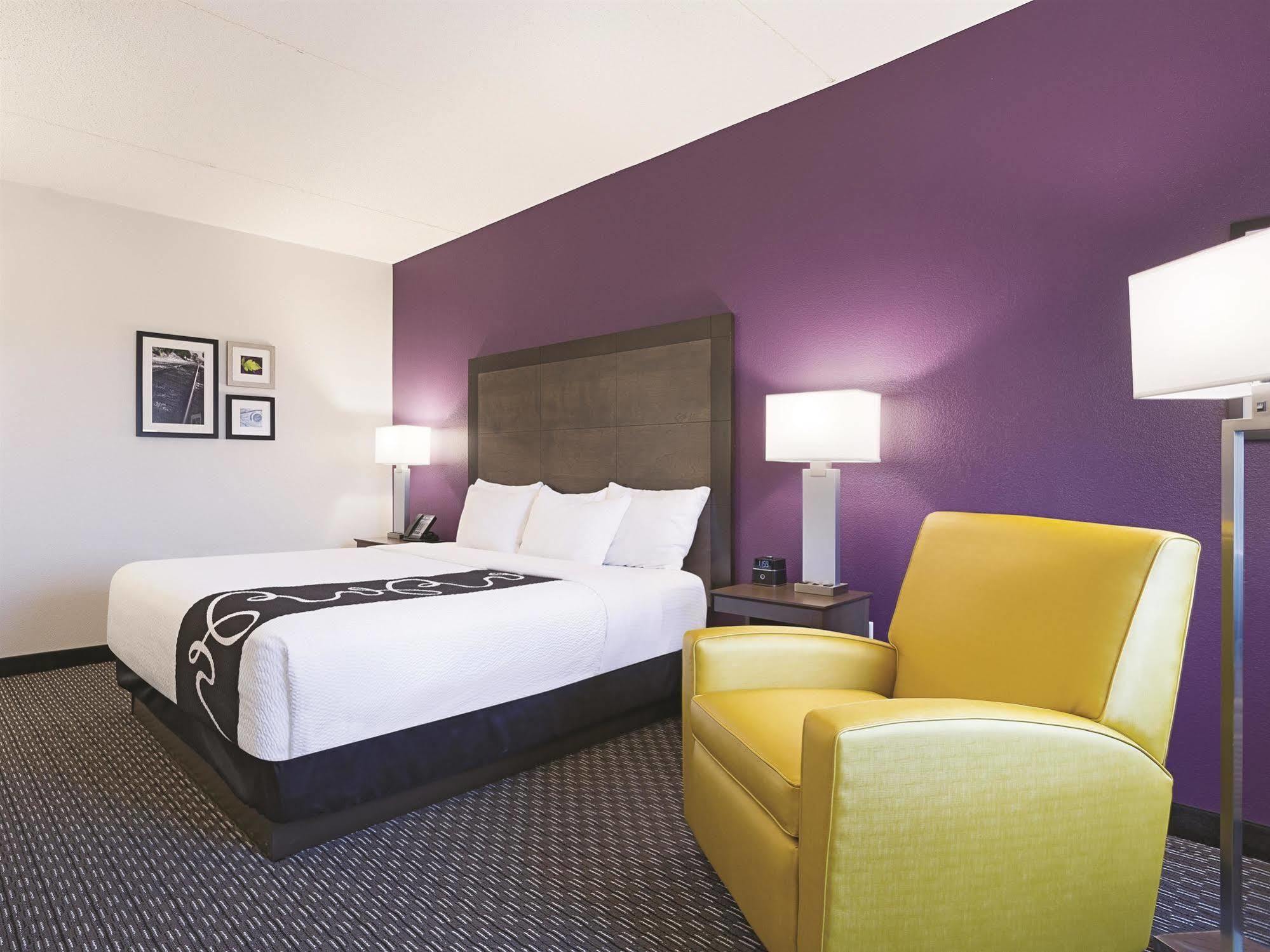 מלון La Quinta By Wyndham Warwick Providence Airport מראה חיצוני תמונה
